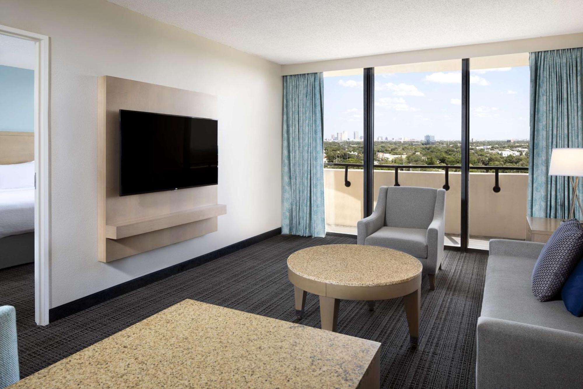 Embassy Suites By Hilton Tampa Airport Westshore Exterior foto